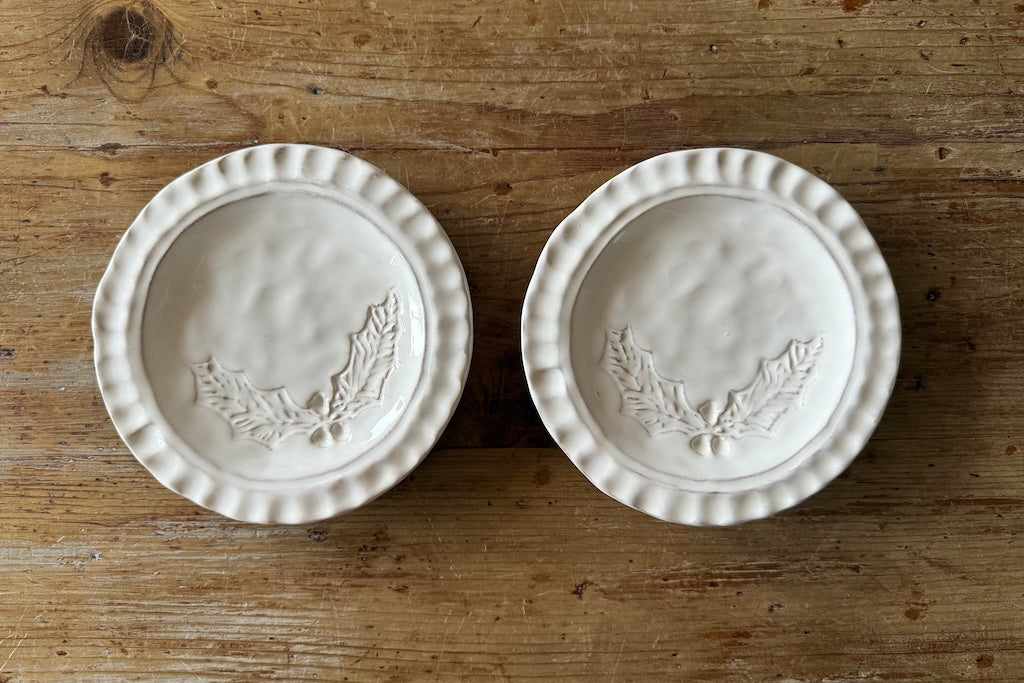 Holly - Handmade Christmas Plate (Tuscany)