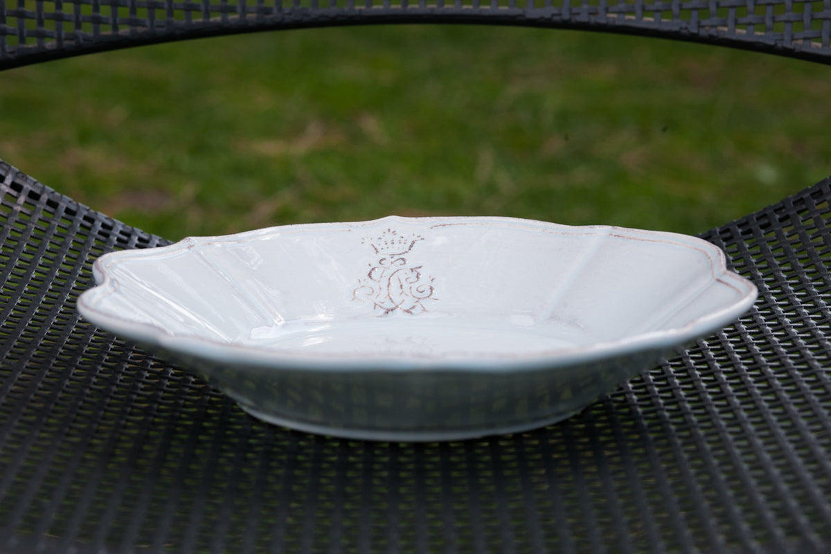 Regina - Ceramic Scalloped Dinner Set