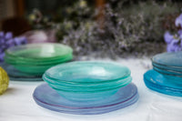 Aqua - Piatto piano in vetro pastello fatto a mano